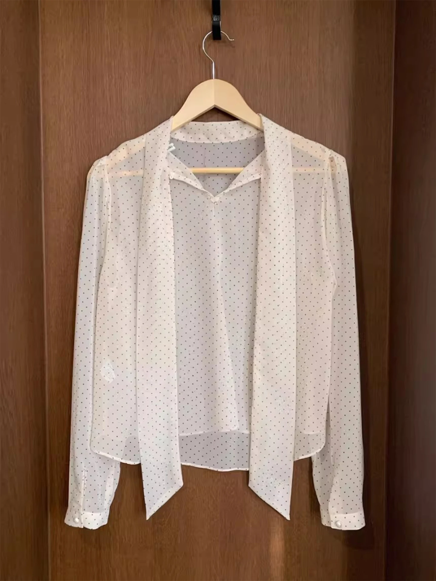 Ele Ne suspendu Sa couleur Blo à pois Base irt femmes début du printemps petit ence Perforation bulle Sve haut