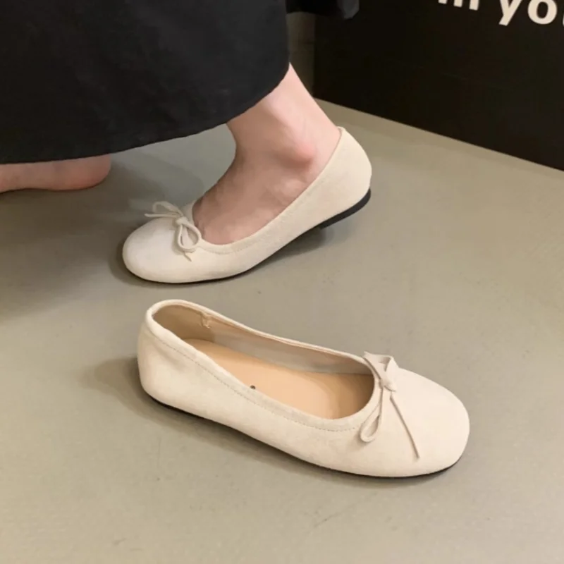 2024 Solid Color Super Soft Women\'s Shoes Spring Bow Flat Casual and Comfortable Leather New Ballet Shoes Women