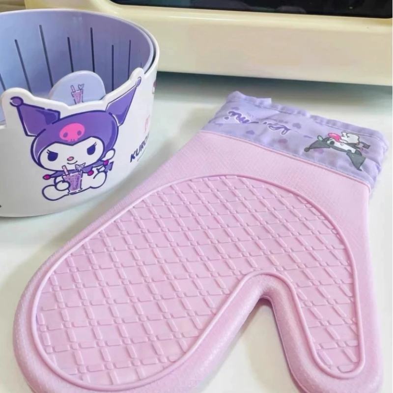 

Sanrio Anti-Heat Hand Cover Thickened Silicone Fabric Specially Designed For Kitchen Microwave Oven Anti-Slip Heat-Insulating