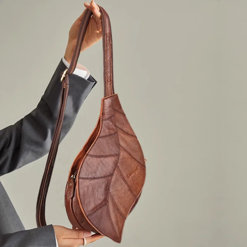 

Personalized Dumpling Crossbody Bag With Genuine Leather And A Niche Design Chest Bag