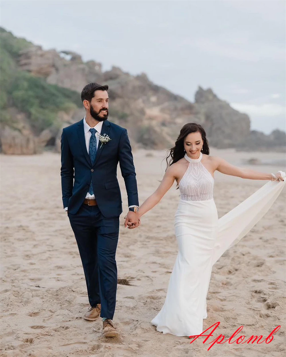 Customized Elegant White Jersey Wedding Dress Simple Strapless Halter Bridal Gowns Chapel Train Buttons Back Vestido De Novia