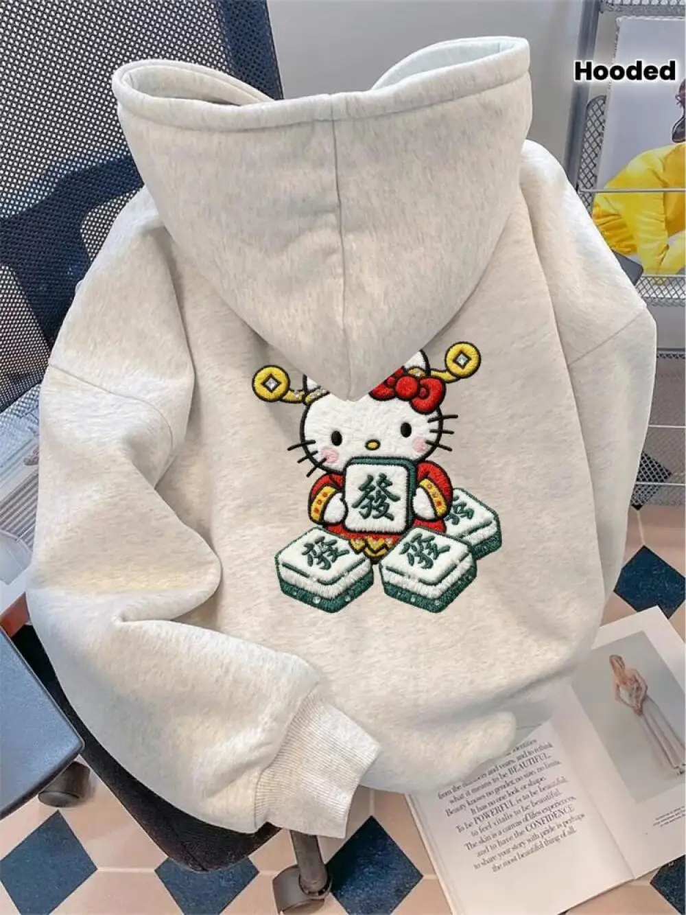 

Толстовка с капюшоном и длинными рукавами с принтом Sanrio Hello Kitty Mahjong | Повседневная свободная одежда, осенне-зимний сезон, с мультяшным принтом