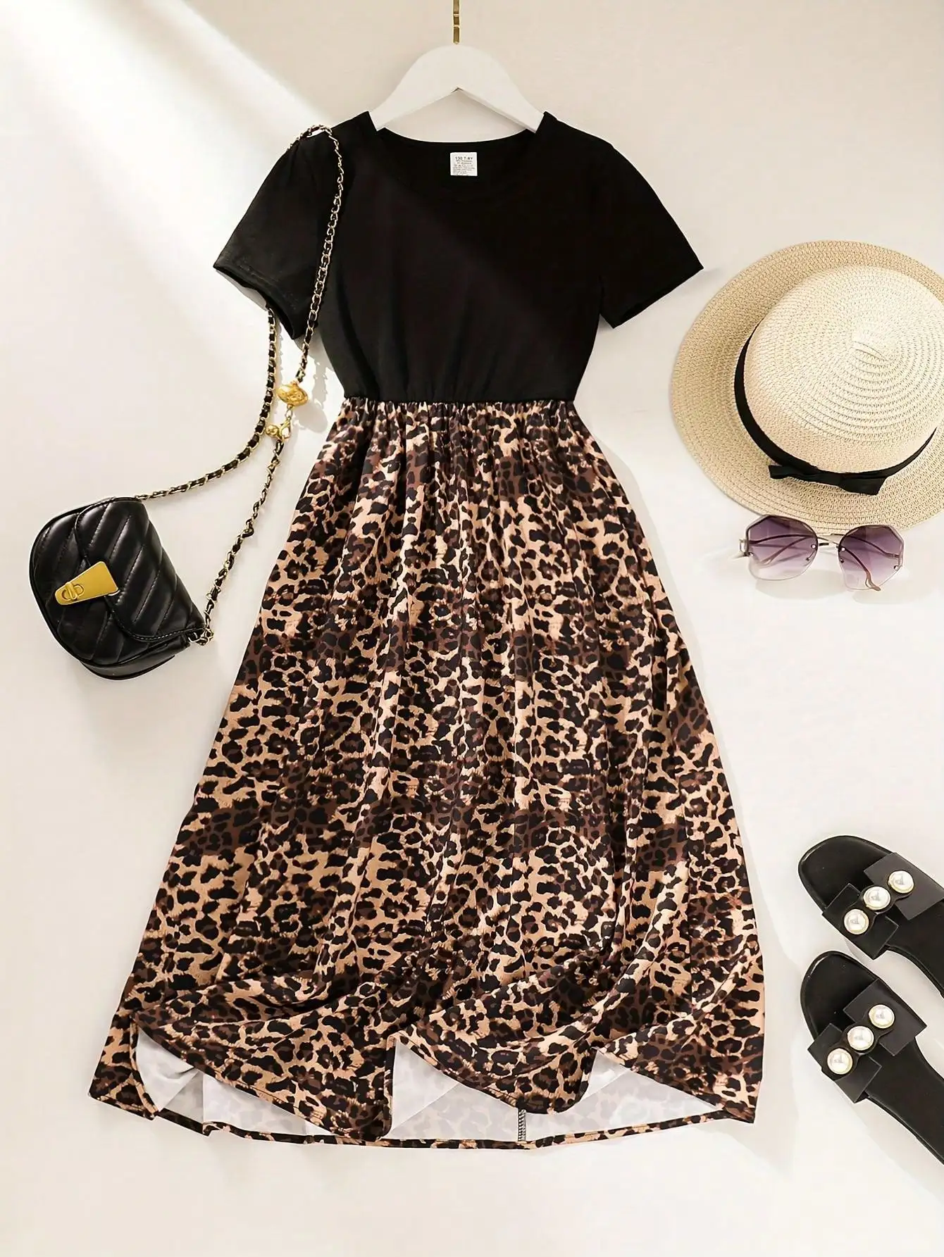 

Women Summer Leopard Print A-Line Dress With Short Sleeves And Round Neck