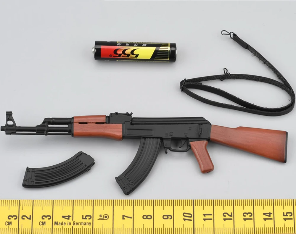 

Flagset FS 73048 FS-73048A Russian Soviet Female Girl Warrior Toys Weapon Model PVC Material AK Clips with Sling Not Real 1/6