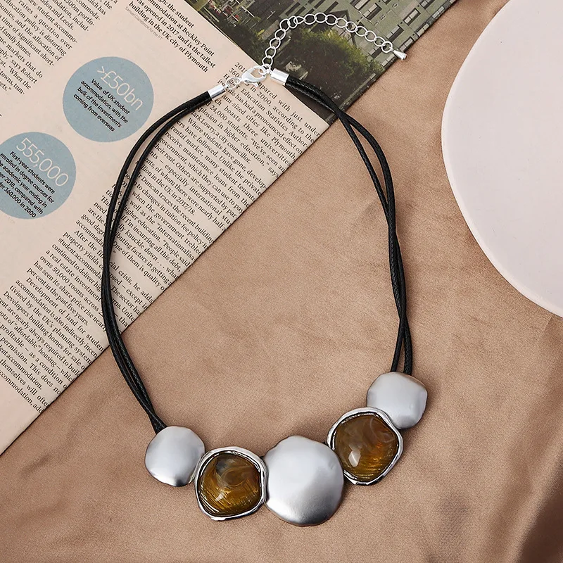 Geometrische Übertriebene Halsketten Legierung Damen Hochwertiges Gefühl Personalisierte Halskette Modeschmuck – Detail 2