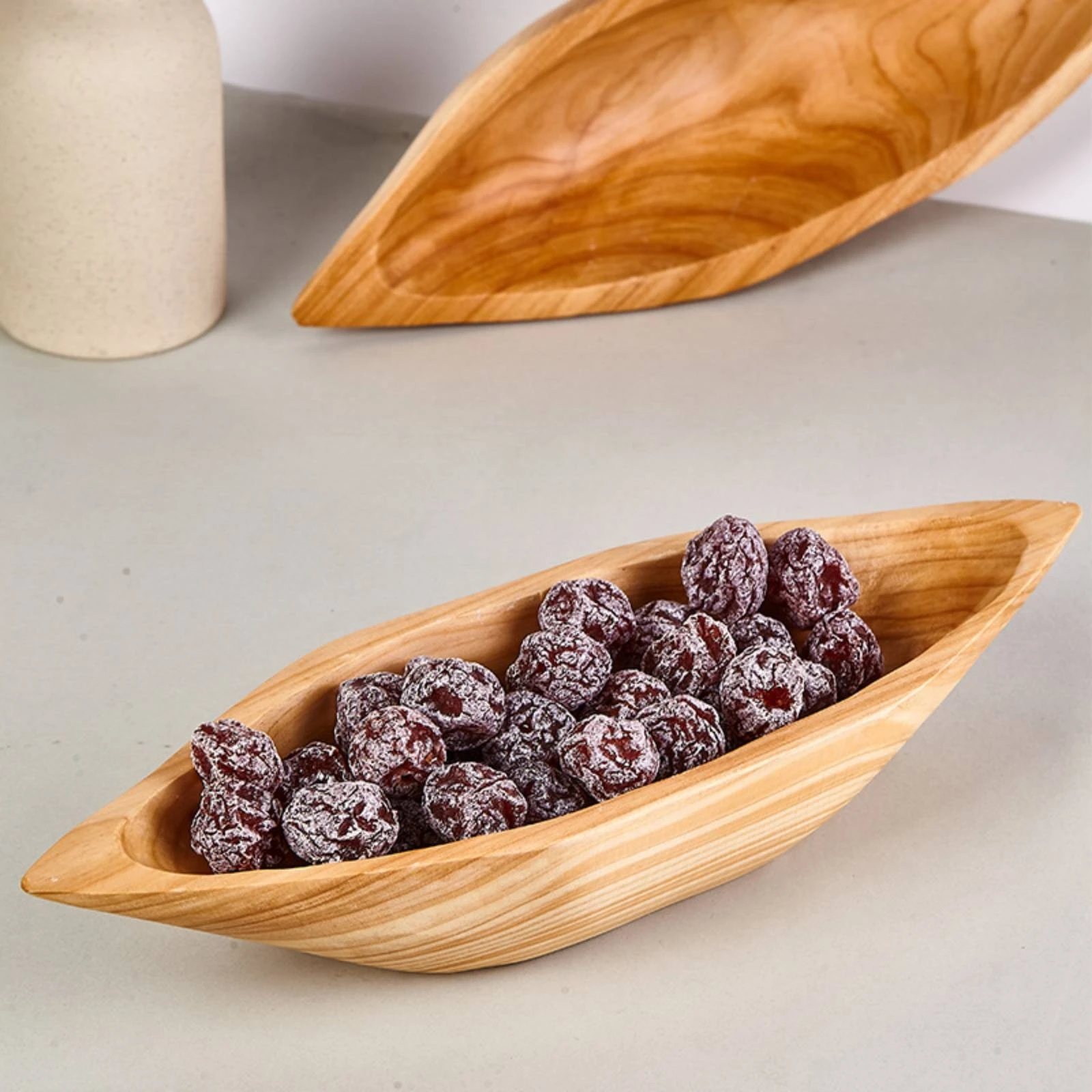 Acacia Wood Tray Natural Boat-Shaped Tray Wooden Fruit Bowl Interesting Shape Ornamental for Dining Table, Home Decor