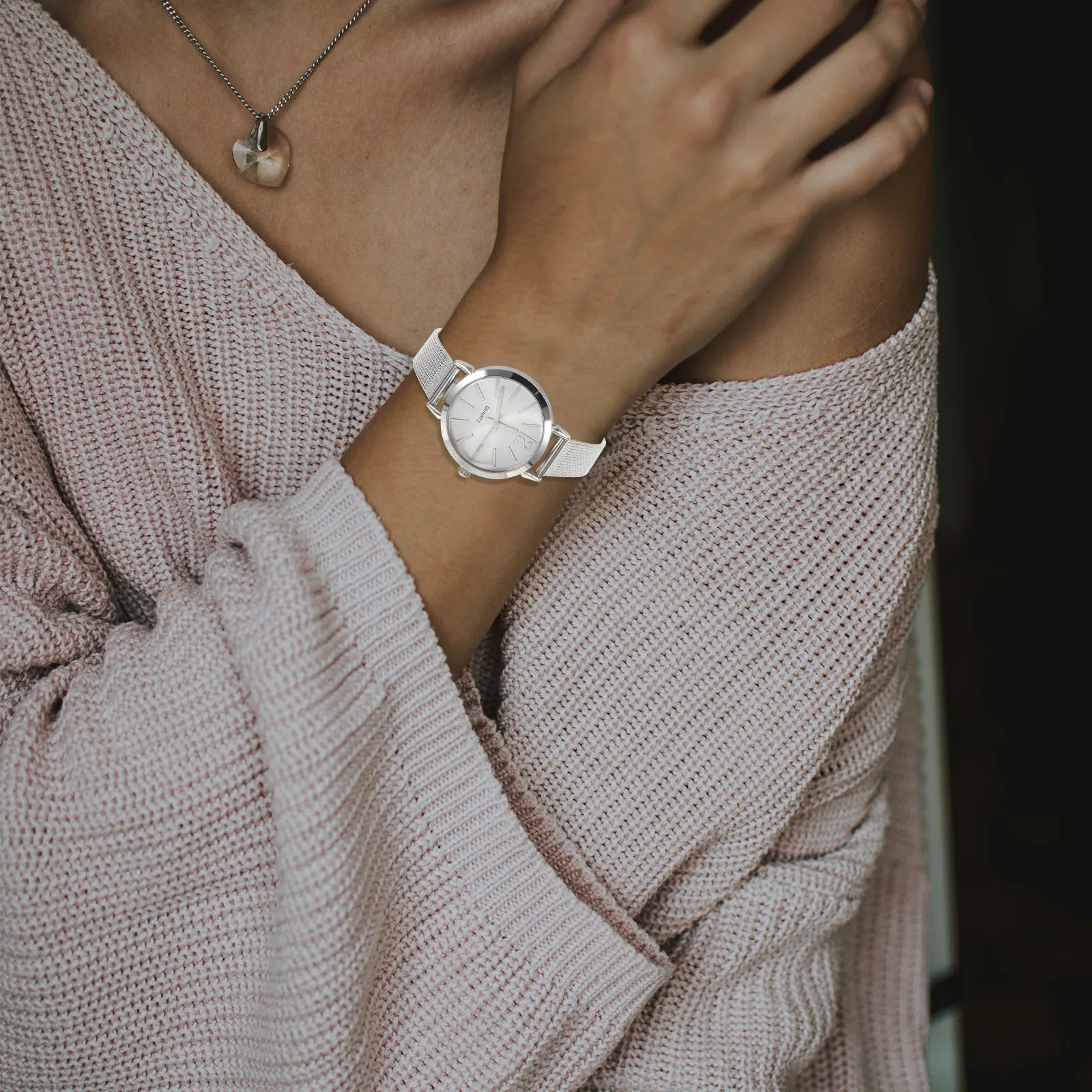 

Женские кварцевые часы с золотым сетчатым ремешком, элегантные модные часы для подарка, женские часы, модные кварцевые часы