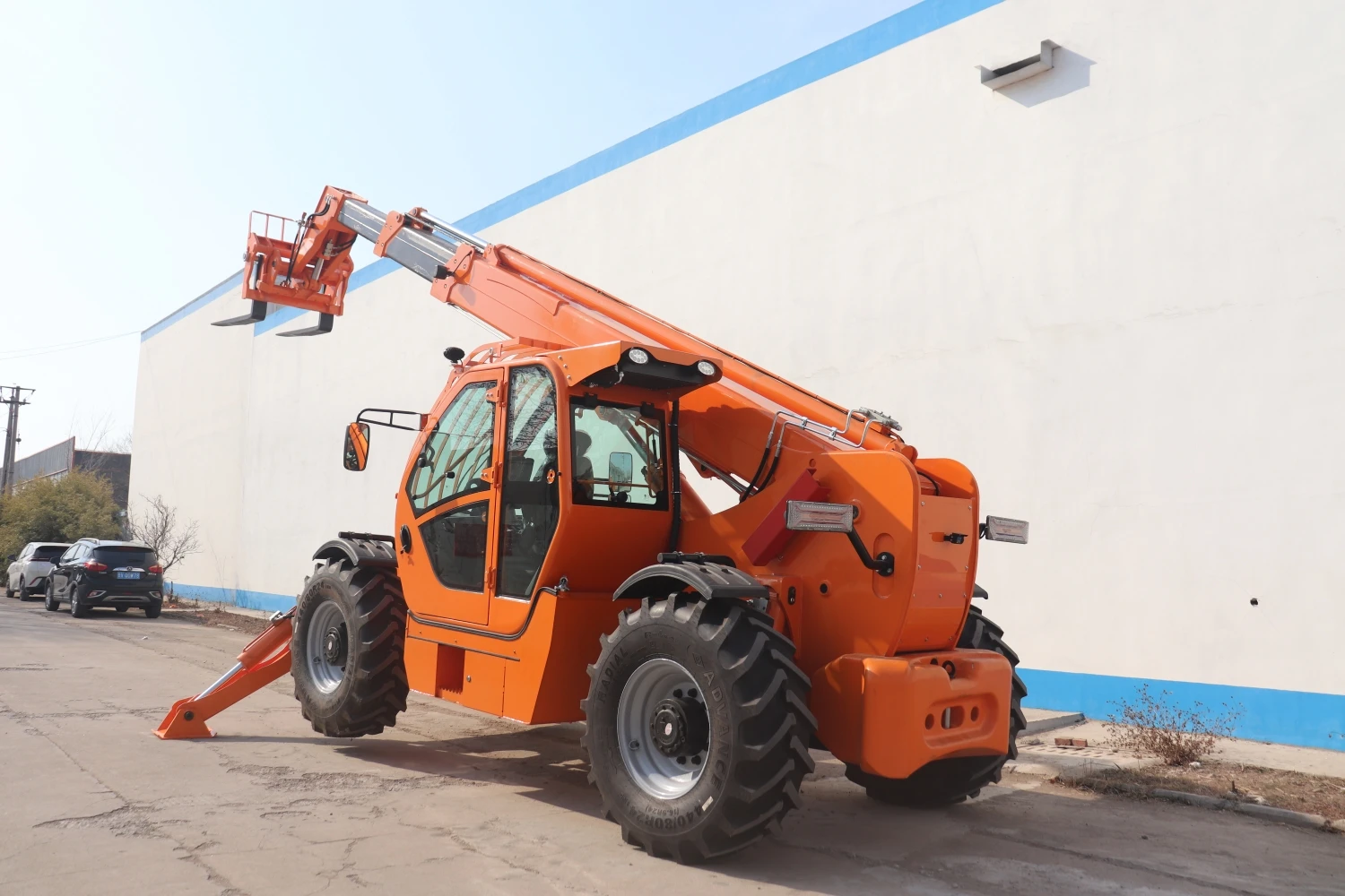 الصينية 4X4 4WD التعامل مع آلات البناء رفع رافعة شوكية 5 طن رافعة شوكية تلسكوبية تلسكوبي معالج #6