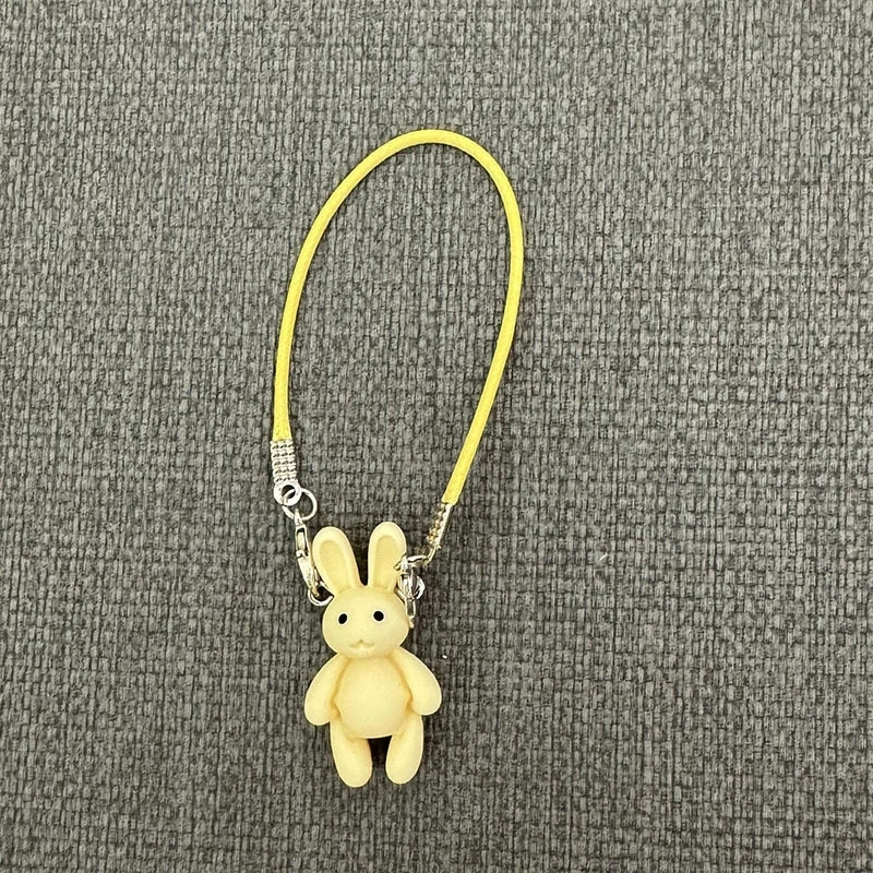 Adatto per 17 cm labubu simpatico cartone animato accessori per la casa delle bambole decorazione in miniatura bambola di peluche mini modello di coniglio giocattolo pendente