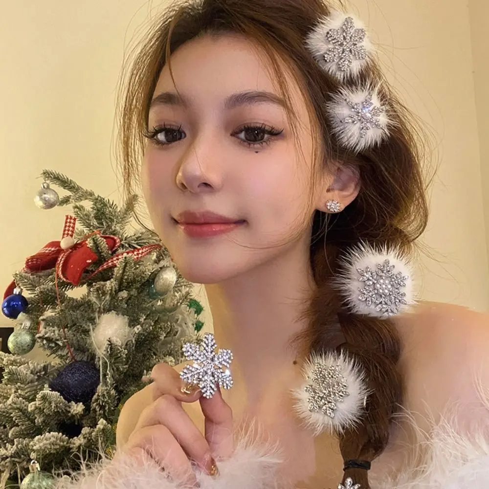 2PCS Exquisite Rhinestone Plush Snowflake Hair Clips Pearl Silver Christmas Snowflakes Hairpins Sweet Bow Duck Down Clip