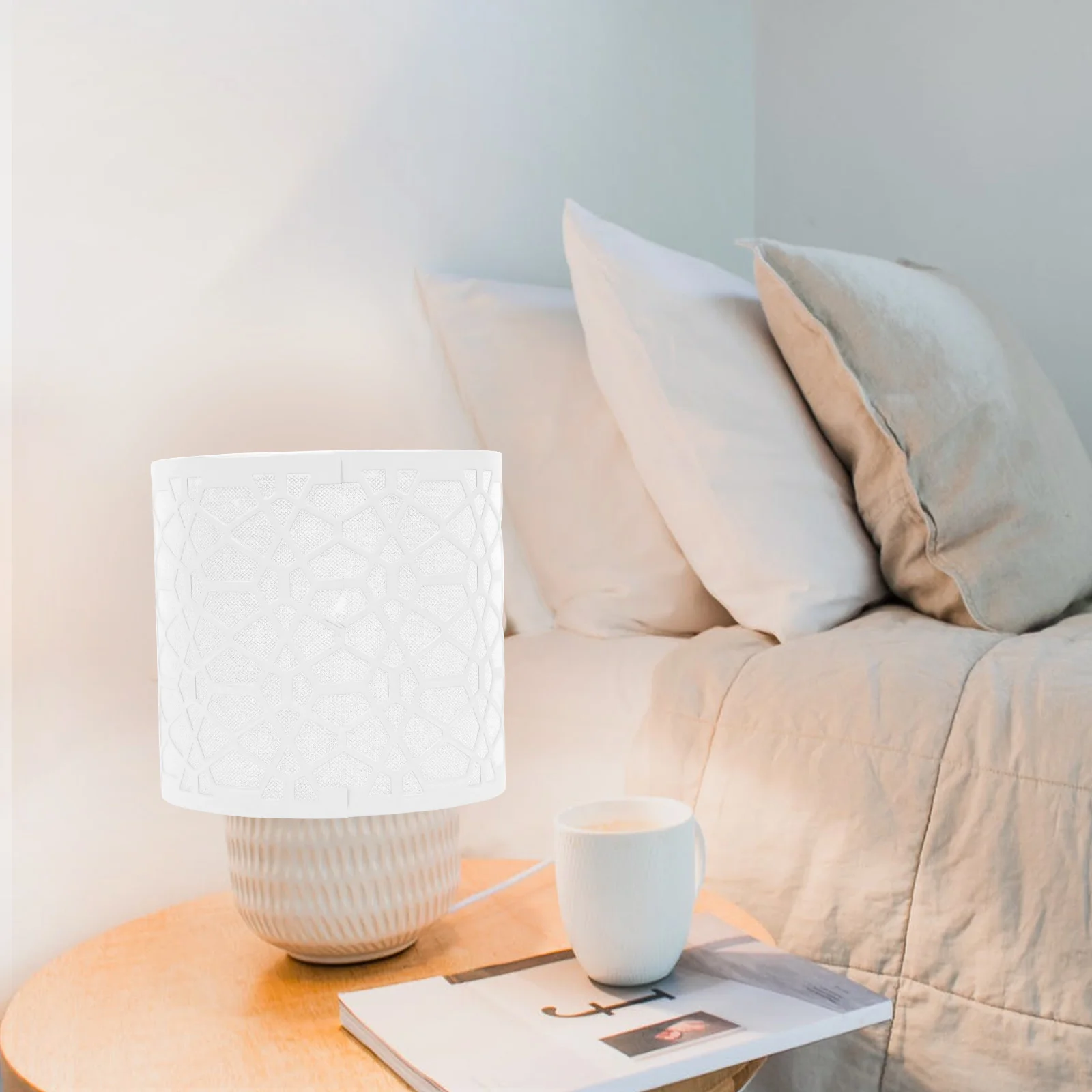 

Hollow Iron Lampshade Light Cover Table Lamp Accessories Dust Proof Sturdy Metal Lampshade Practical Home Decoration Gift