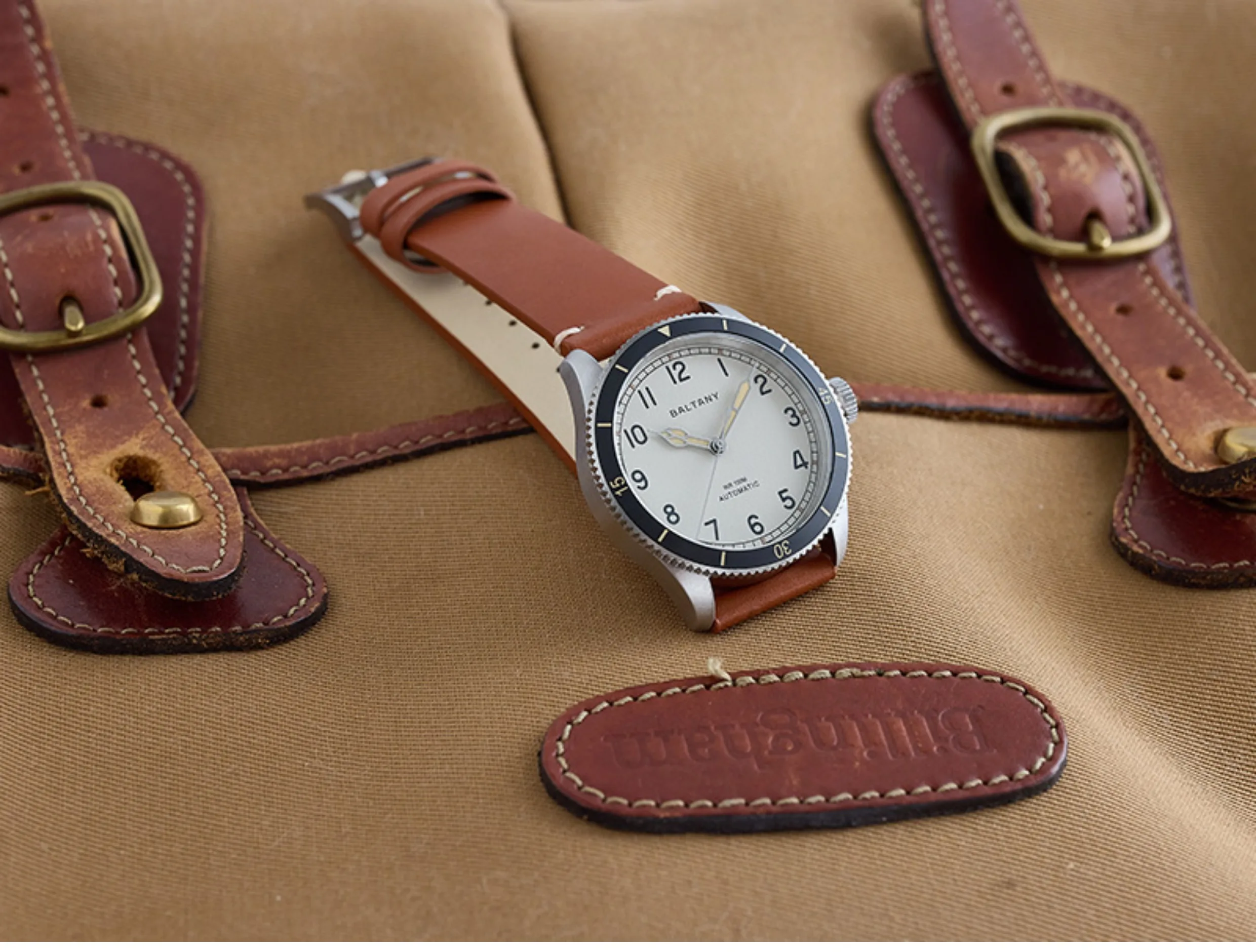 Baltany Men Pilot Watch 38mm Automatic Wristwatch Bubble Sapphire Mirror 100M Waterproof Sport C3 Luminous Military NH38