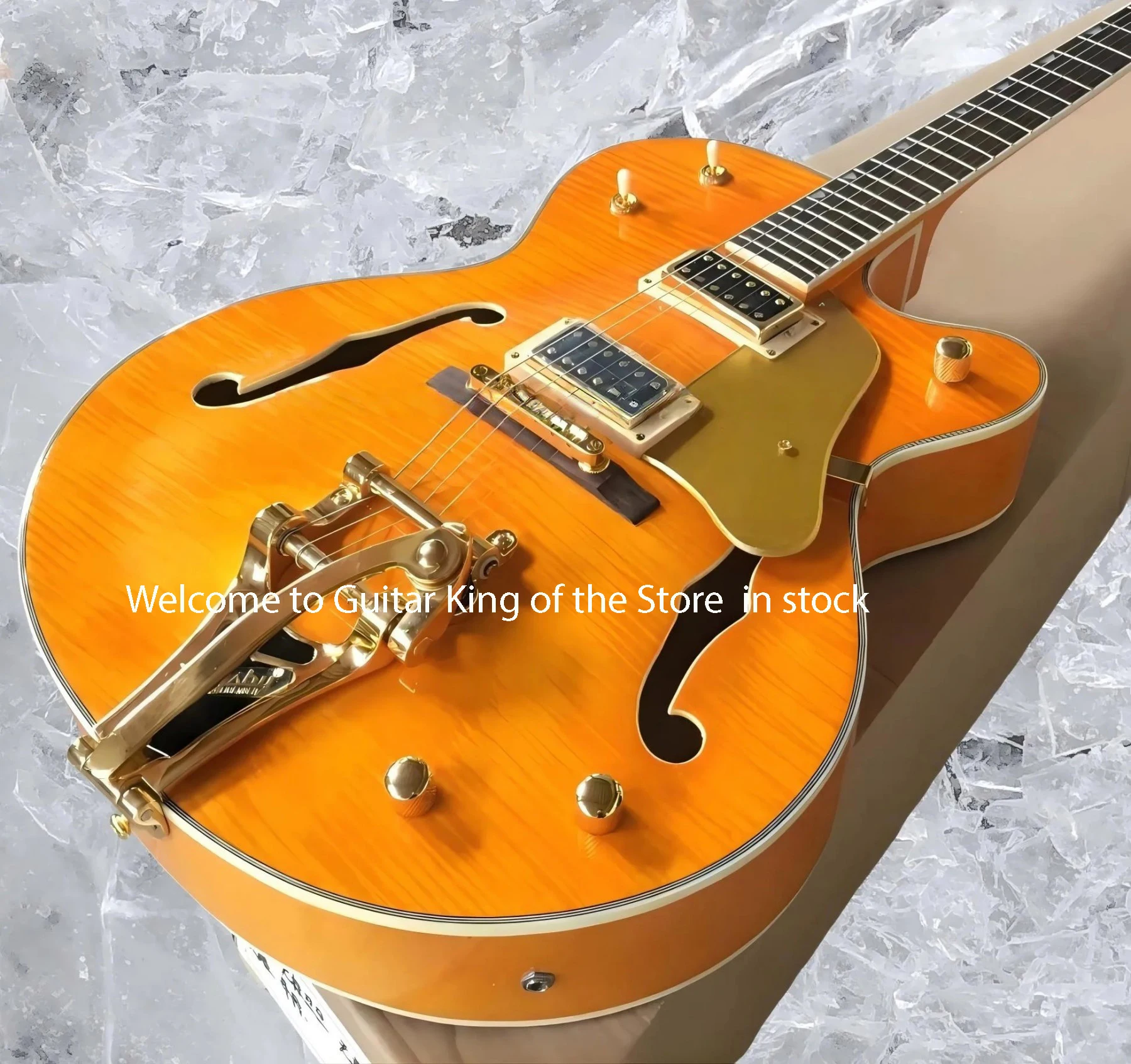 الجملة مصنع مخصص الغيتار البرتقالي الصقر 6120 شبه جوفاء الجسم الجاز الغيتار الكهربائي مع Bigs Tremolo3698