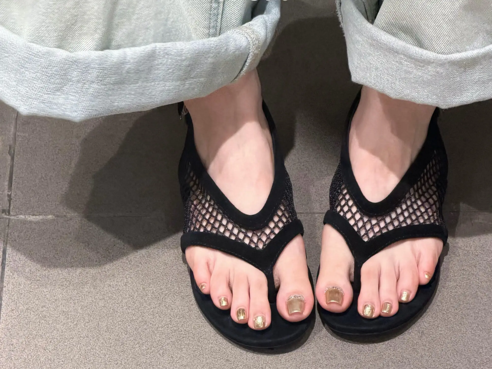 Women's High Version Fishnet Toe Clip Sandals2026Summer New Sexy Genuine Leather Flat Versatile Comfortable Round Toe Flip-Flops