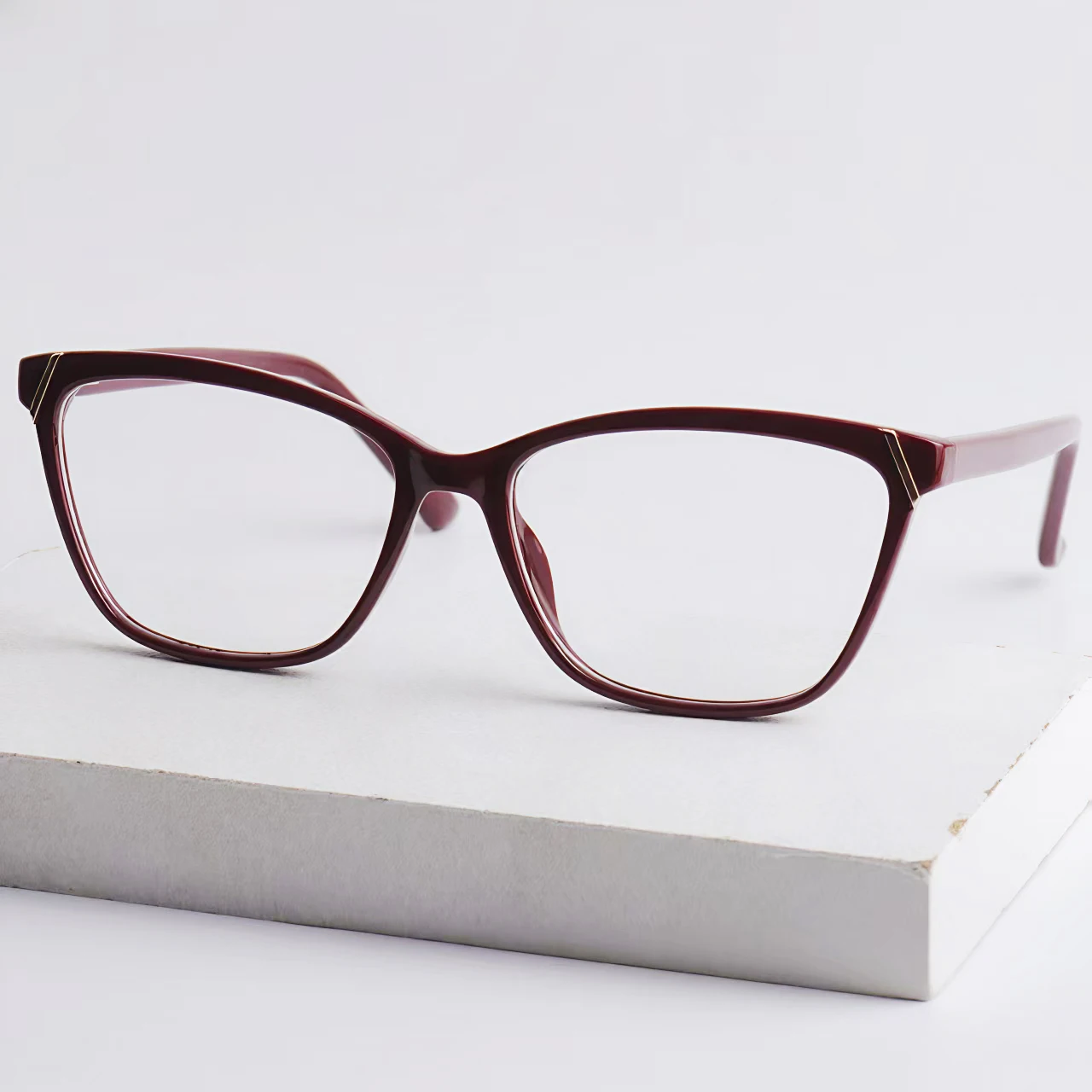 

Fytoo Women's Reading Glasses, Rectangular Frame, Lightweight Tr Material, Stylish Burgundy Color, Comfortable for Daily Use