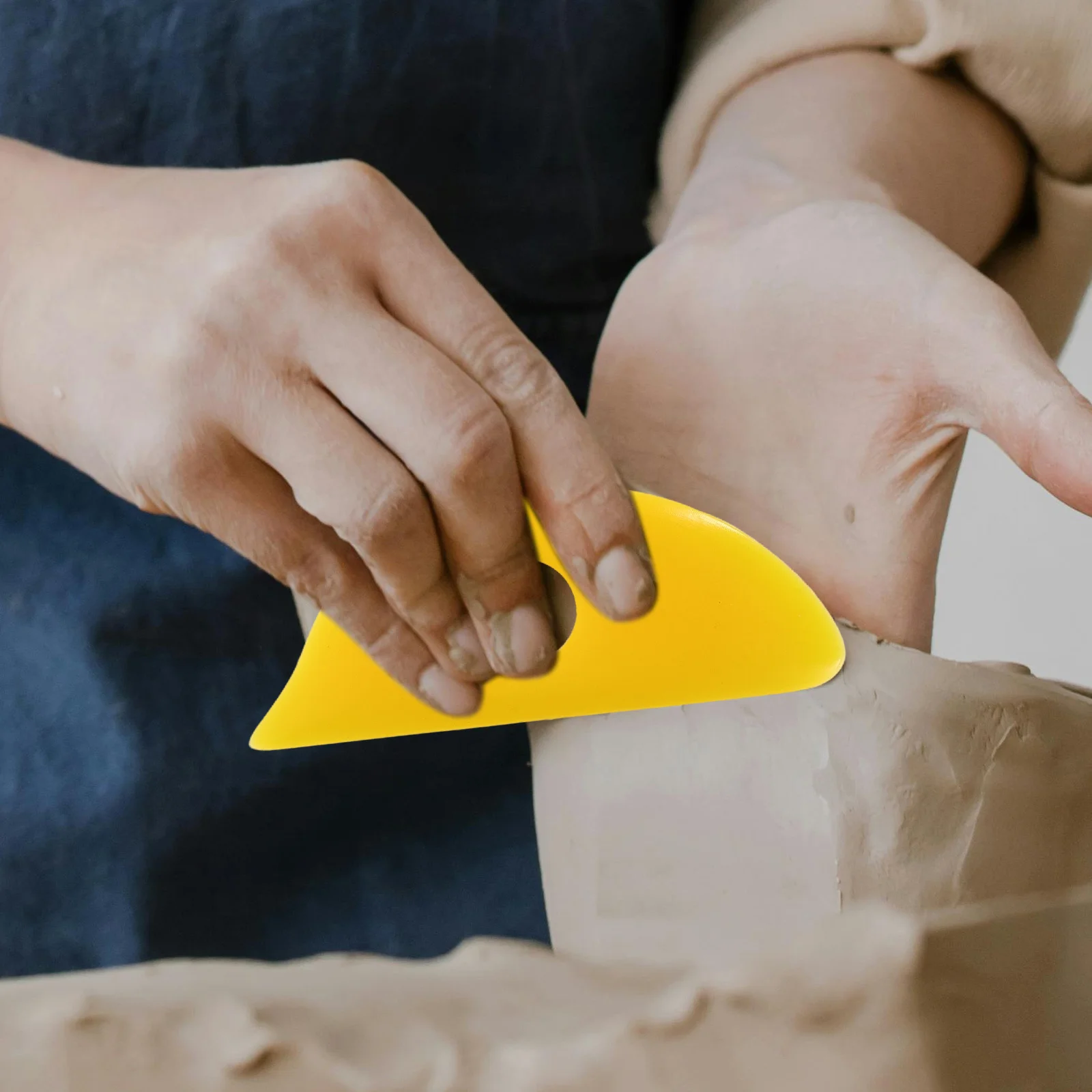 

4Pcs Clay Sculpting Tools Silicone Ceramic Scraper Set for Smooth Finishing Detailed Clay Carving Finger Mark Removal