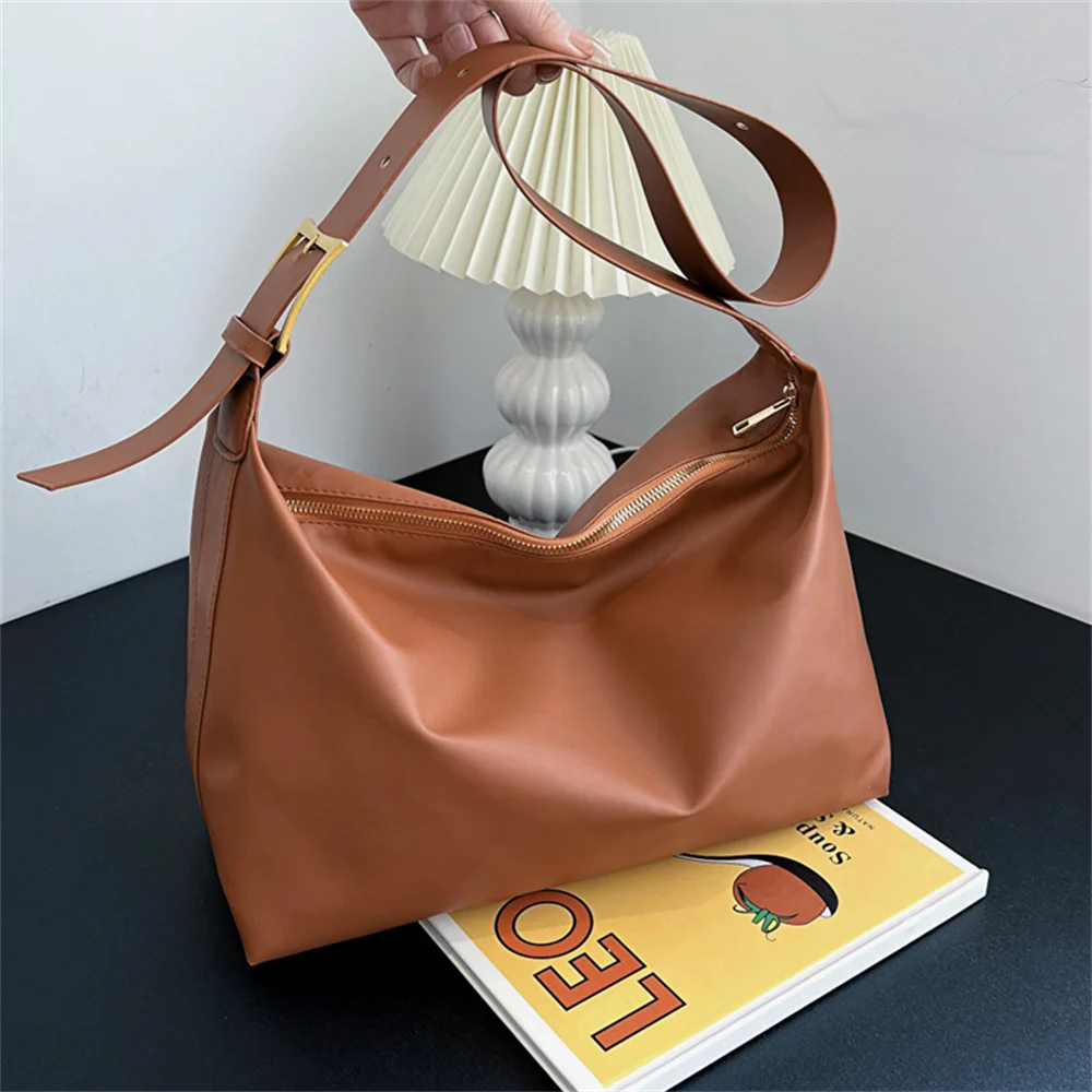 Tote Bags for Women PU Leather Handbags Large Capacity Underarm Bag Autumn 2023 Trendy Shoulder Crossbody Purse Retro Female Bag