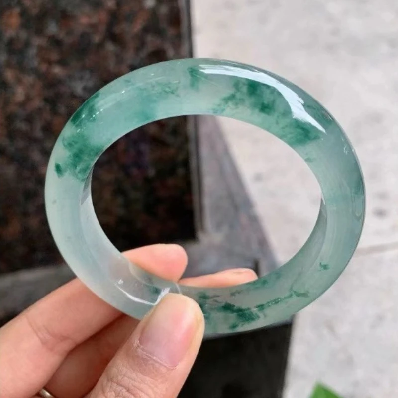 

High Ice Flower Bracelet Is Suitable for Daily Wear and Accessories