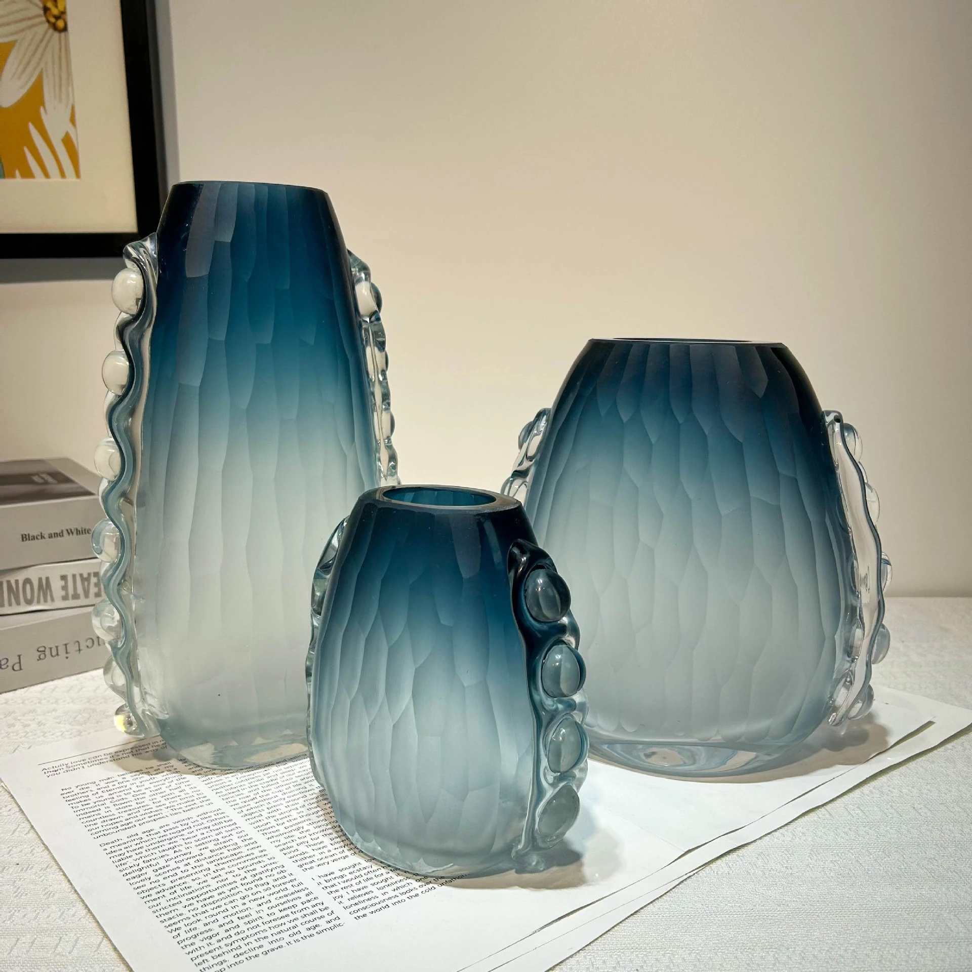Double color hand-ground dragon scale pattern glazed vase living room entrance model room  TV cabinet soft decoration ornament