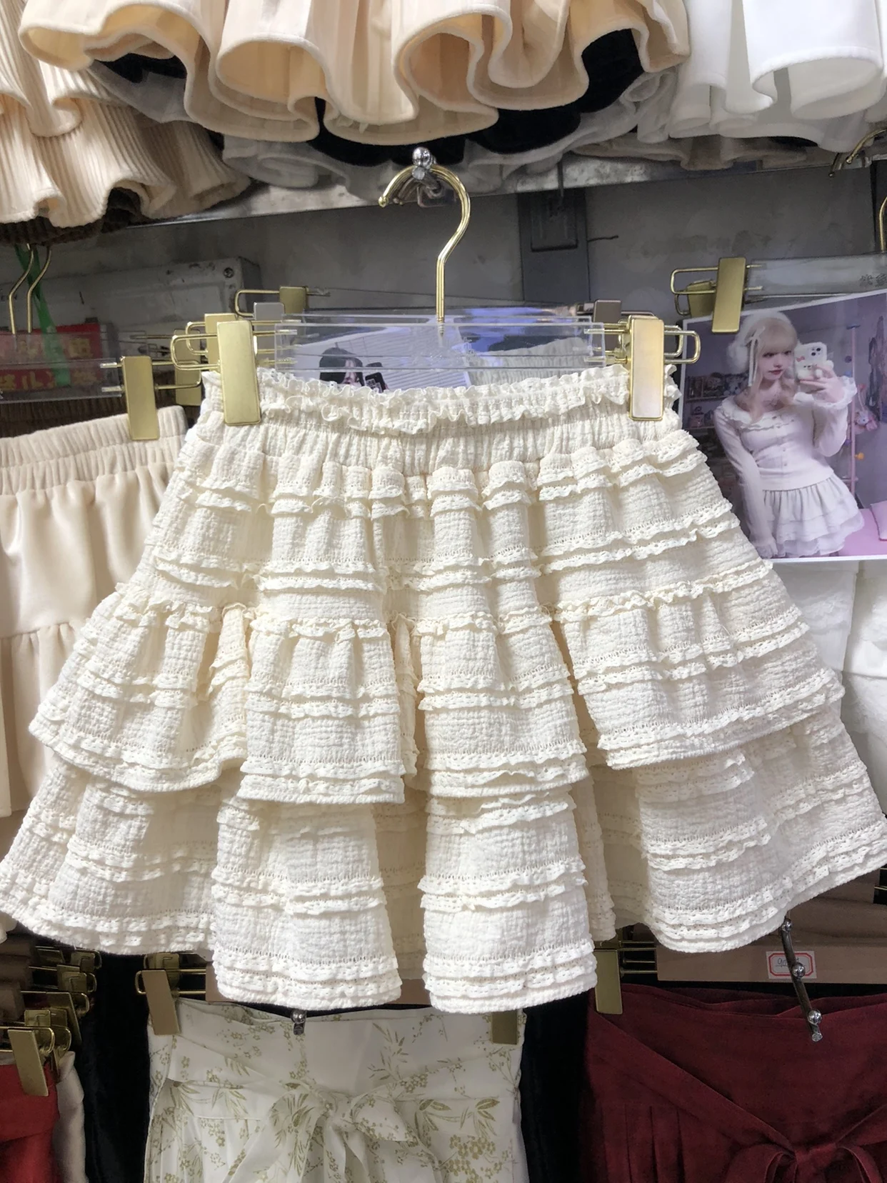 Saia Curta Feminina Estilo Balé Doce de Verão com Renda, Design Sensacional, Saia Rodada de Cintura Alta em A, Fibra de Polié...