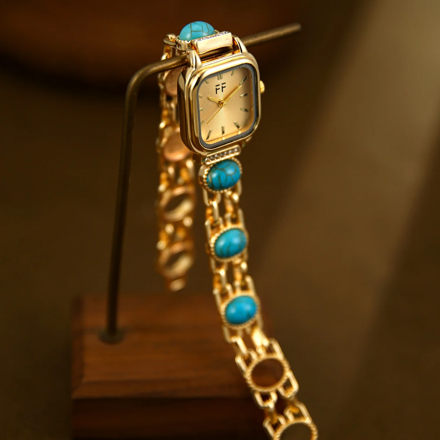 Fashion Women's Watches With Artificial Turquoise Gemstone Inlaid Strap Square Quartz Watch Vintage Dial Suitable for Daily Wear