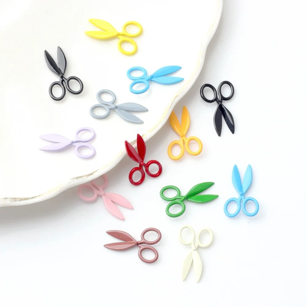 

Zinc Alloy Charms with Enamel Painted Mini Scissor Shaped Pendant DIY Jewelry Making Accessories for Earrings Bracelet 10pcs/lot