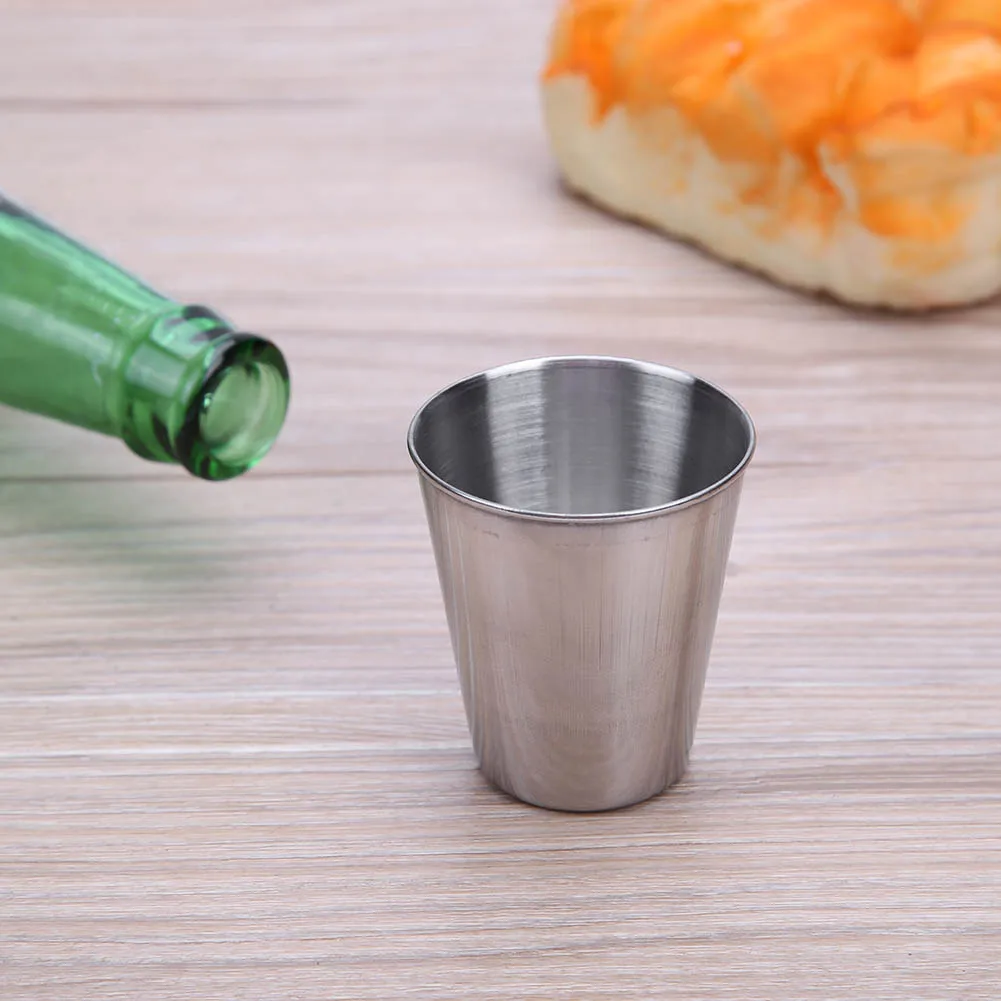 4pcs Coffee Tea Cup with Leather Cover Stainless Steel Mini Beer Mugs Rust-free Outdoor Travel Cup for Whiskey Tequila Liquor