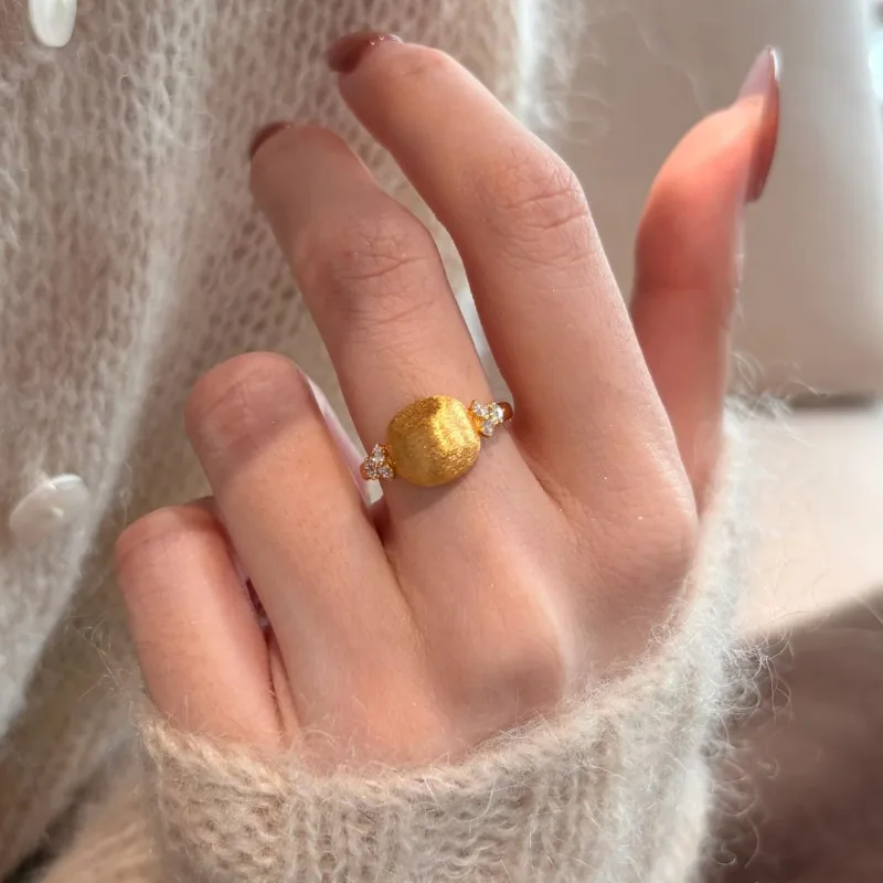 أقراط فرنسية كلاسيكية من الذهب المصقول أقراط نسائية فاخرة وخفيفة الوزن ورائعة وبسيطة ومتعددة الاستخدامات #4