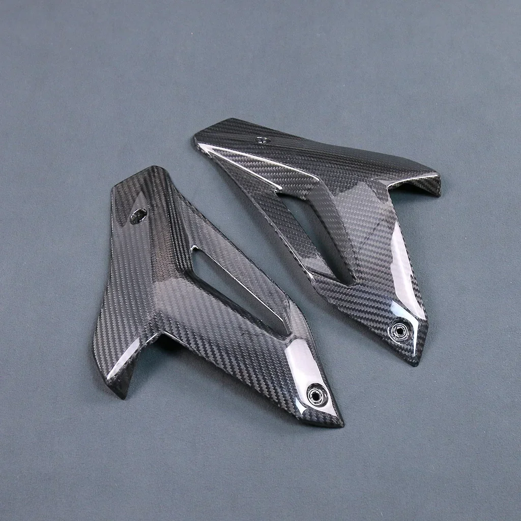 For BMW BMW S1000RR Motorcycle Modified Carbon Fiber Shell Accessories, Bottom of Body Side Panels, Dry Carbon
