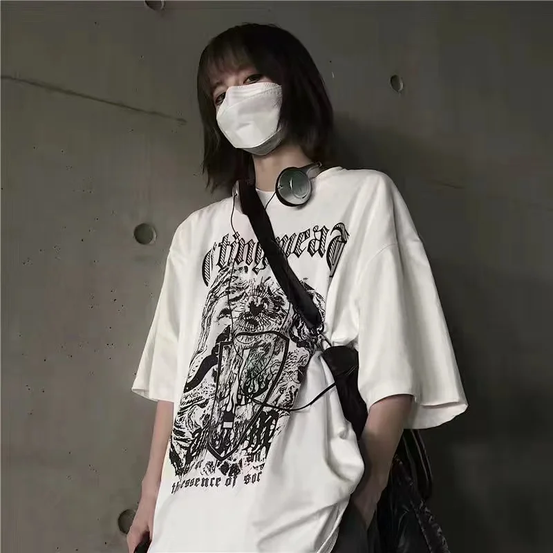 Men T-shirt Summer Dark Tee High Street Gothic Skull Tshirt Loose Oversized Short-sleeved Cotton Tshirt Anime Streetwear Men Top