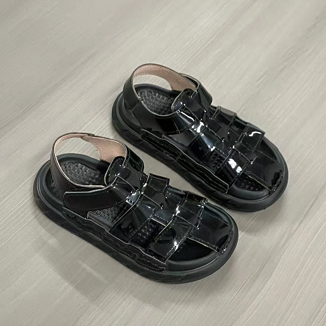 Jinyu New Black Sandals Breathable Genuine Leather Stitched Sides Durable Fashionable Simple Personality Boy's Beach Shoes
