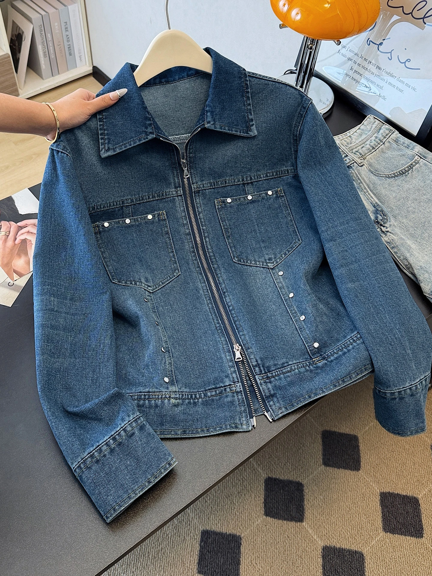 

Vintage New Women's Denim Jacket Autumn Lapel Zipper Loose Long Sleeve Tops Commuting All Match Solid Color Coats