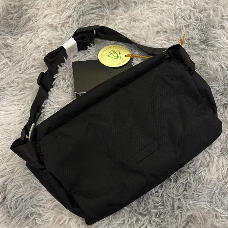 Luxury Lite Sling Mini 4L/7L Magnetic Crossbody Chest Bag Unisex Functional Sports Pack for Cycling Running Outdoor Fitness