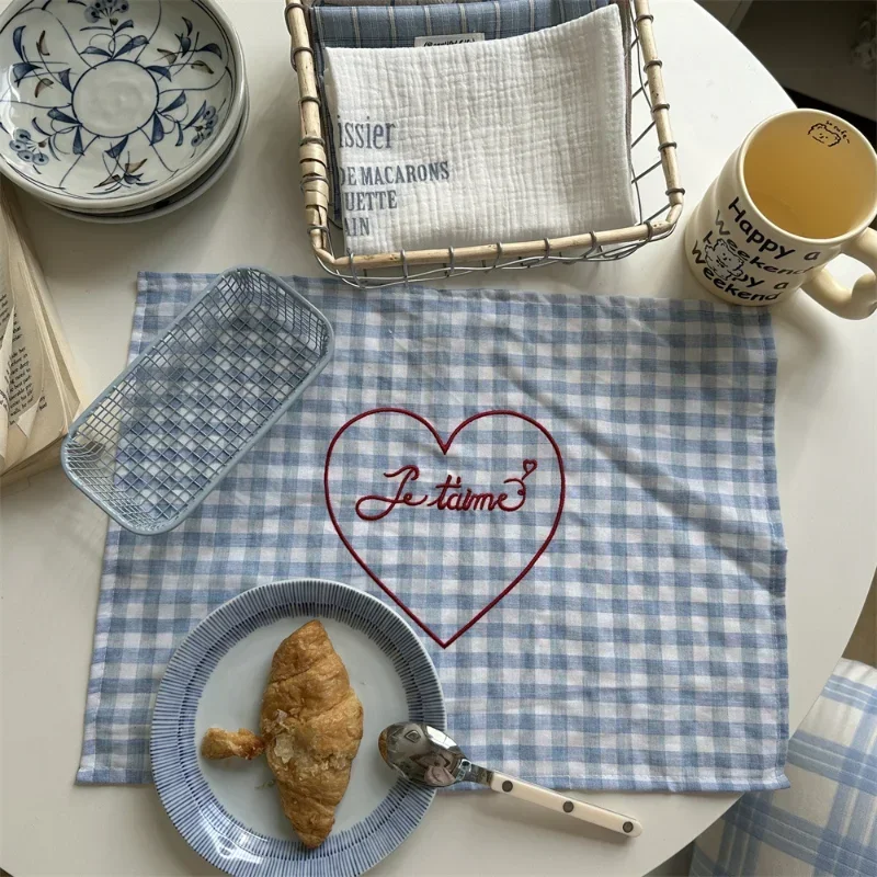 

Blue Pink Checkered Tablecloth Heart Embroidered PlacematsTable Mat Food Posing Background Cloth Home Decoration Accessoies