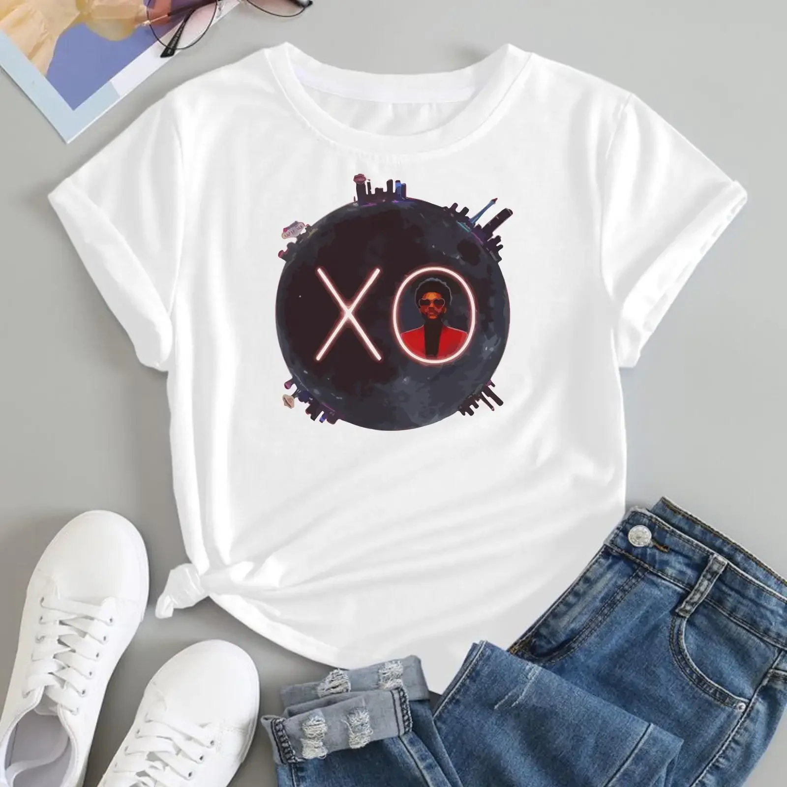Neon Moon T Shirt Synthwave Retro Future Urban Streetwear vintage Washed designer clothes fashion Top For Everyday Wear Unisex