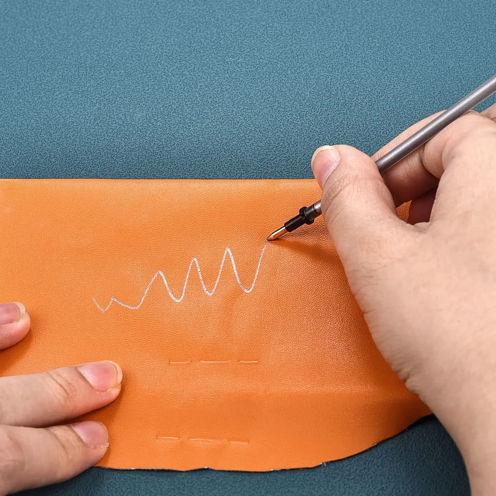 الجلود الكتابة إعادة الملء القلم قابل للمسح الزئبق ماركر الملابس النسيج النسيج بمناسبة أقلام المياه DIY بها بنفسك الحرف الجلدية 5/10/20 قطعة #1