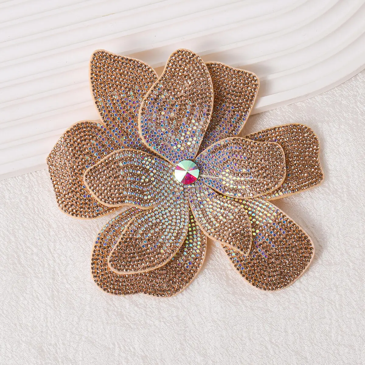 1 Stück Dreidimensionale Strass-Blumenapplikation Funkelnde DIY-Bastelzubehör Glitzernde Aufnäh-Applikation zur Verzierung – Detail 8
