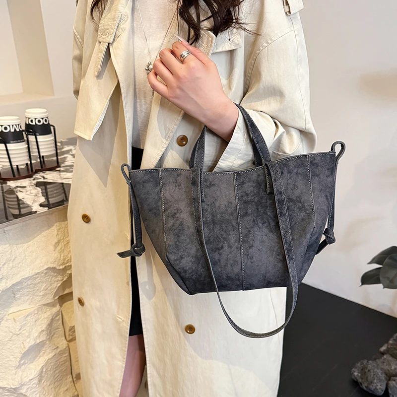 

Женская роскошная кожаная модная сумка через плечо высокого класса, элегантная дизайнерская сумка через плечо для повседневной моды в городе