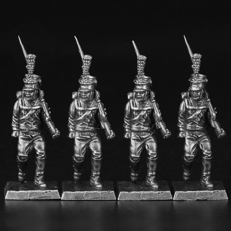 Metal Soldier Action Figures Model Military Figurine Car Interior Decor Toys Game Piece Desktop Miniature Ornament Accessories