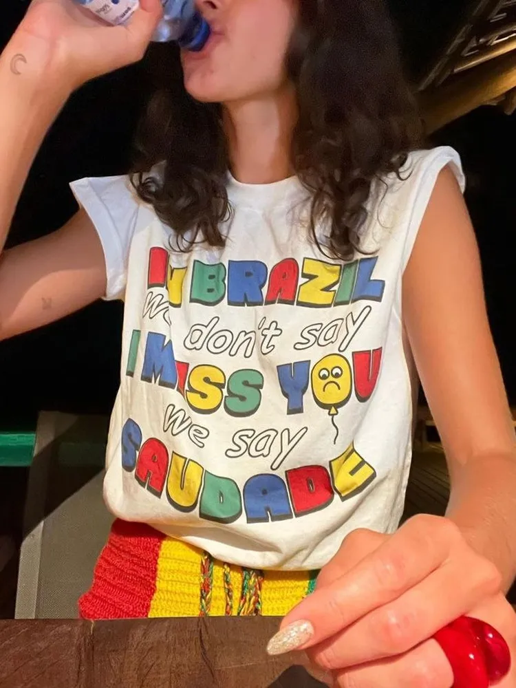 Y2K Dopaamine Hot Girl Sleeveless T-Shirt Unique Design Letter Cutout High-End Feel Summer Fashion Clothing Accessory