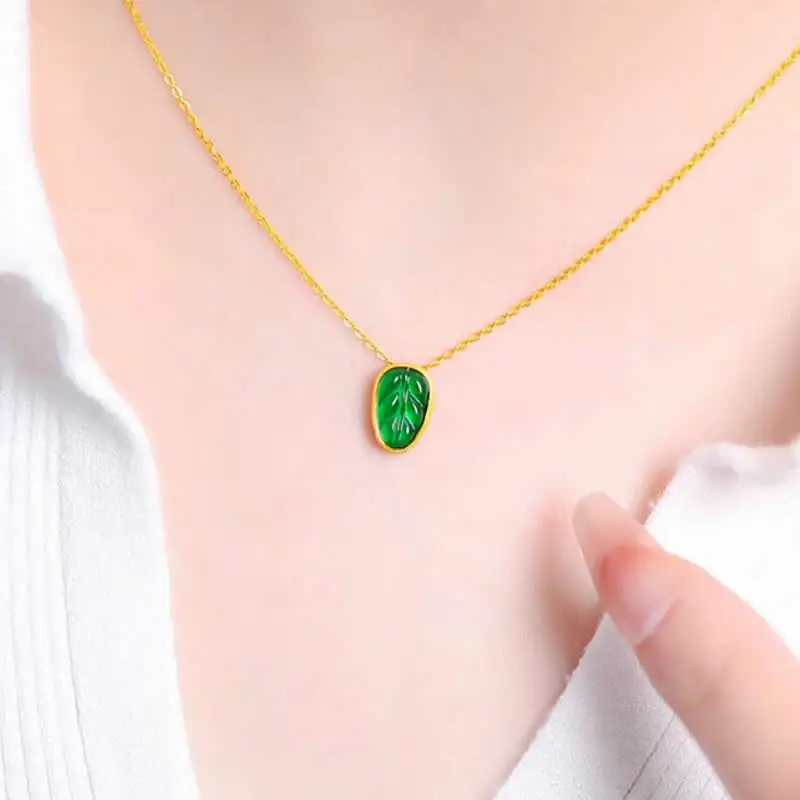 Pure 18K Yellow Gold Pendant Green Jadeite Leaf Necklace Pendant Stamp AU750