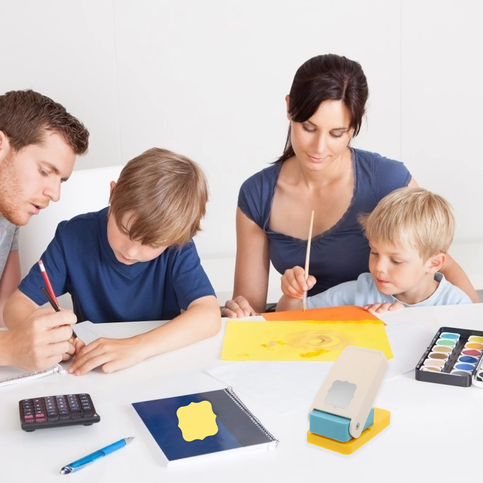 

Craft Paper Punch Durable Ergonomic Handle Scrapbooking DIY Art Supplies for Handmade Greeting Cards Hole Puncher