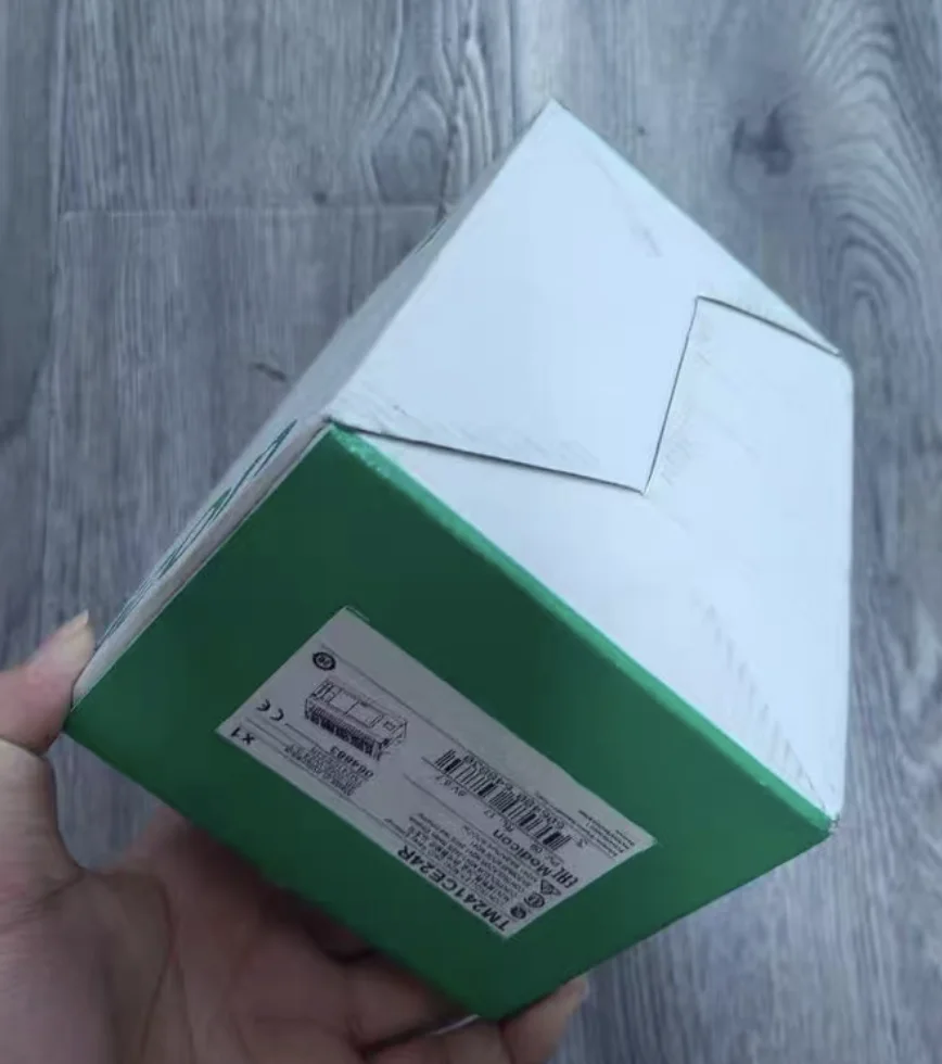 

Controller M241-24IO Relaly Ethernet TM241CE24R