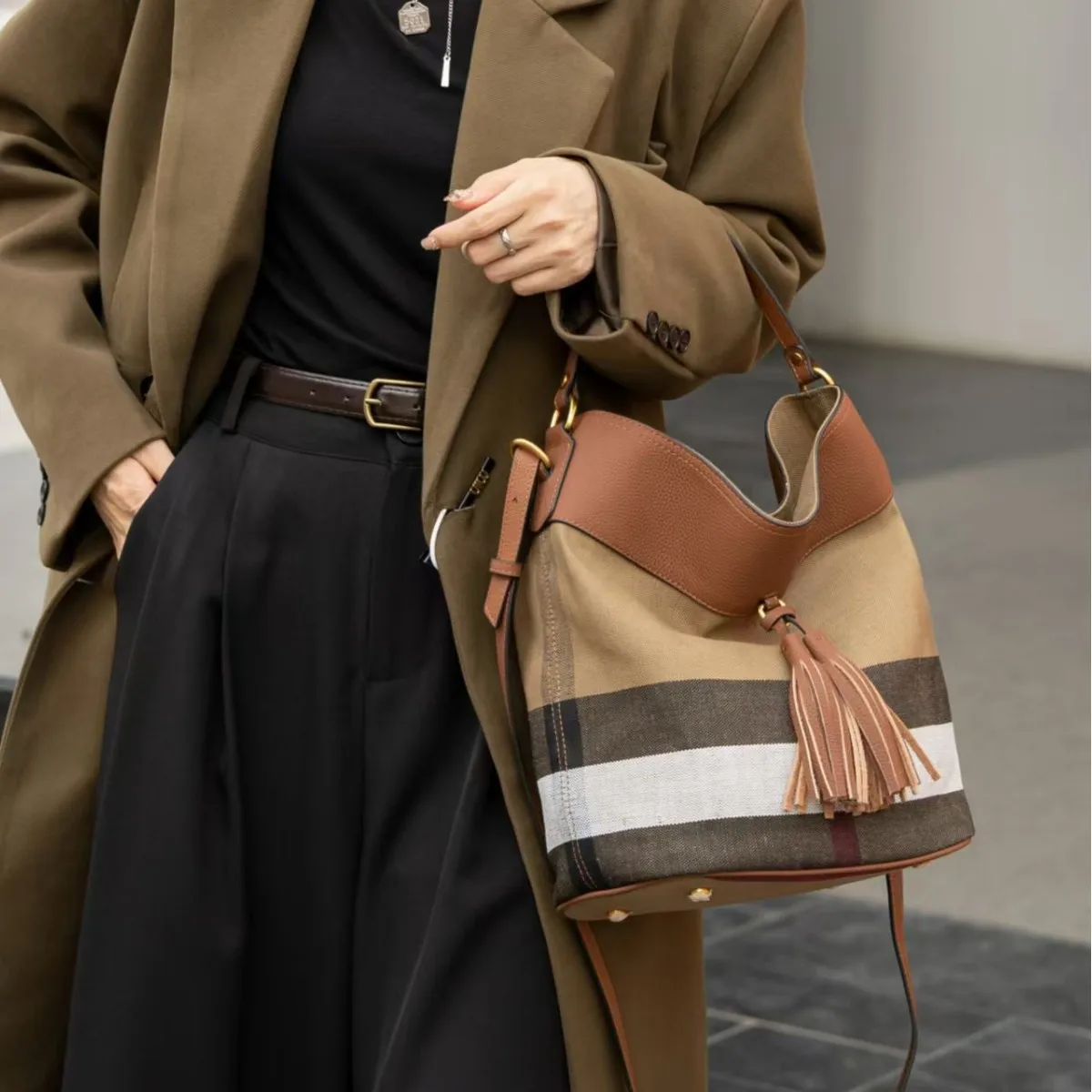 nouveau-sac-seau-en-cuir-et-toile-grande-capacite-2024-ensemble-mere-fille-sac-a-bandouliere-unique-pour-femme-personnalisable
