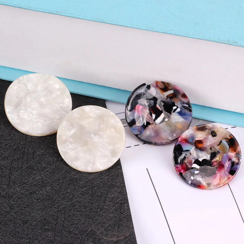 

Round, colorful broken shell stud earrings, versatile earrings, pendants and earrings for women