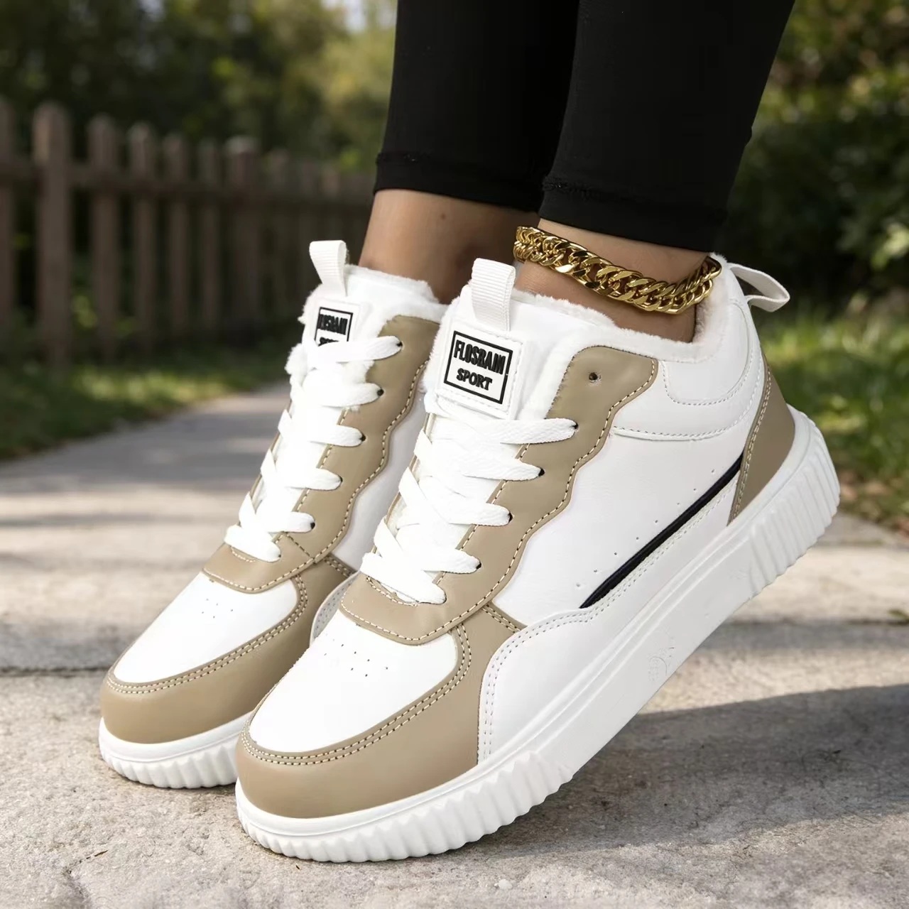 Men's and women's fleece-lined winter sneakers with thick soles, color-block design, warm and comfy, new trendy versatile pair