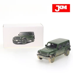 JKM 1/64 Jeep Wrangler Sahara Army Green Mud Edition Off Road Vehicle Cars Alloy Toys Motor Vehicle Diecast Metal Model for Boys