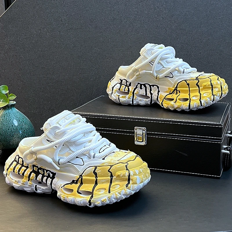 

Baotou half-drag dad shoes for men, summer hot-selling outdoor slippers, stylish graffiti men's shoes with thick-soled height-in