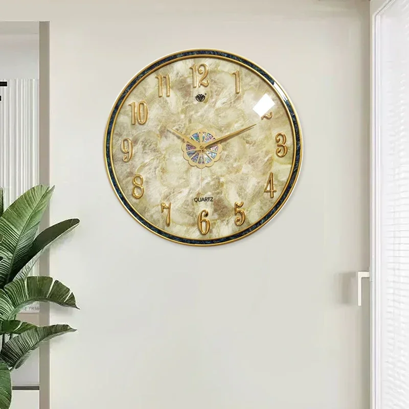Light Luxury Decorative Wall Clock Fashionable Modern Silent Quartz Clock Living Room Aesthetic Art Relogio De Parede Decor