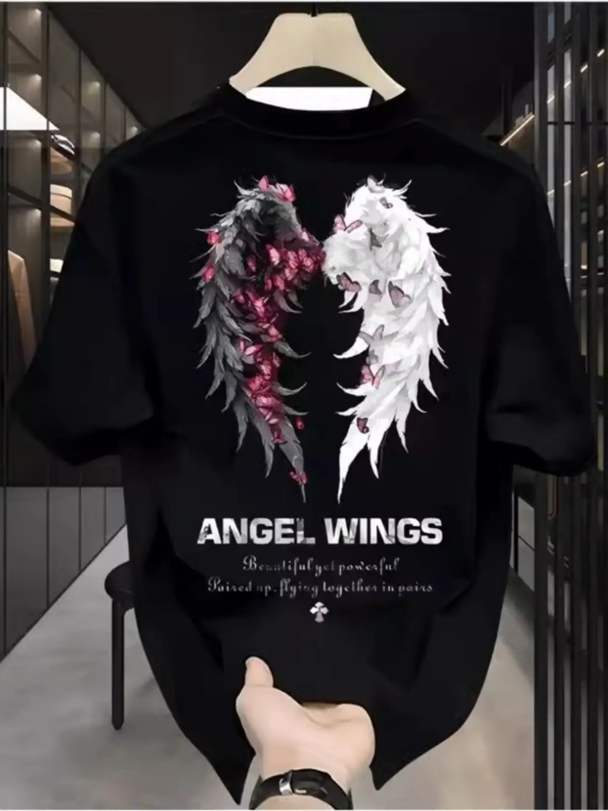 

Новая летняя футболка 2026 из цельного хлопка с короткими рукавами — это модный, крутой и высококачественный топ с половиной рукавов.